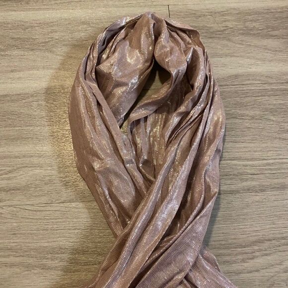 Unbranded purple metallic shimmer fashion scarf with fringe - Picture 2 of 3